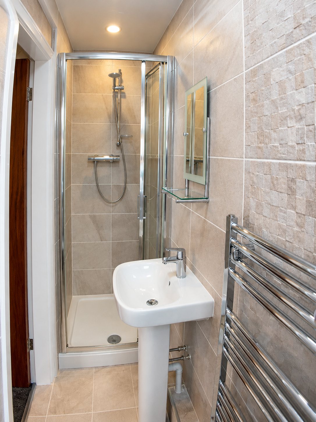 En-suite shower room at Bromwell Court